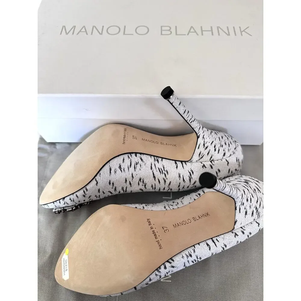 New $1245 Manolo Blahnik Hangisi Jacquard White Black Toe Pump Size 37 shoes
